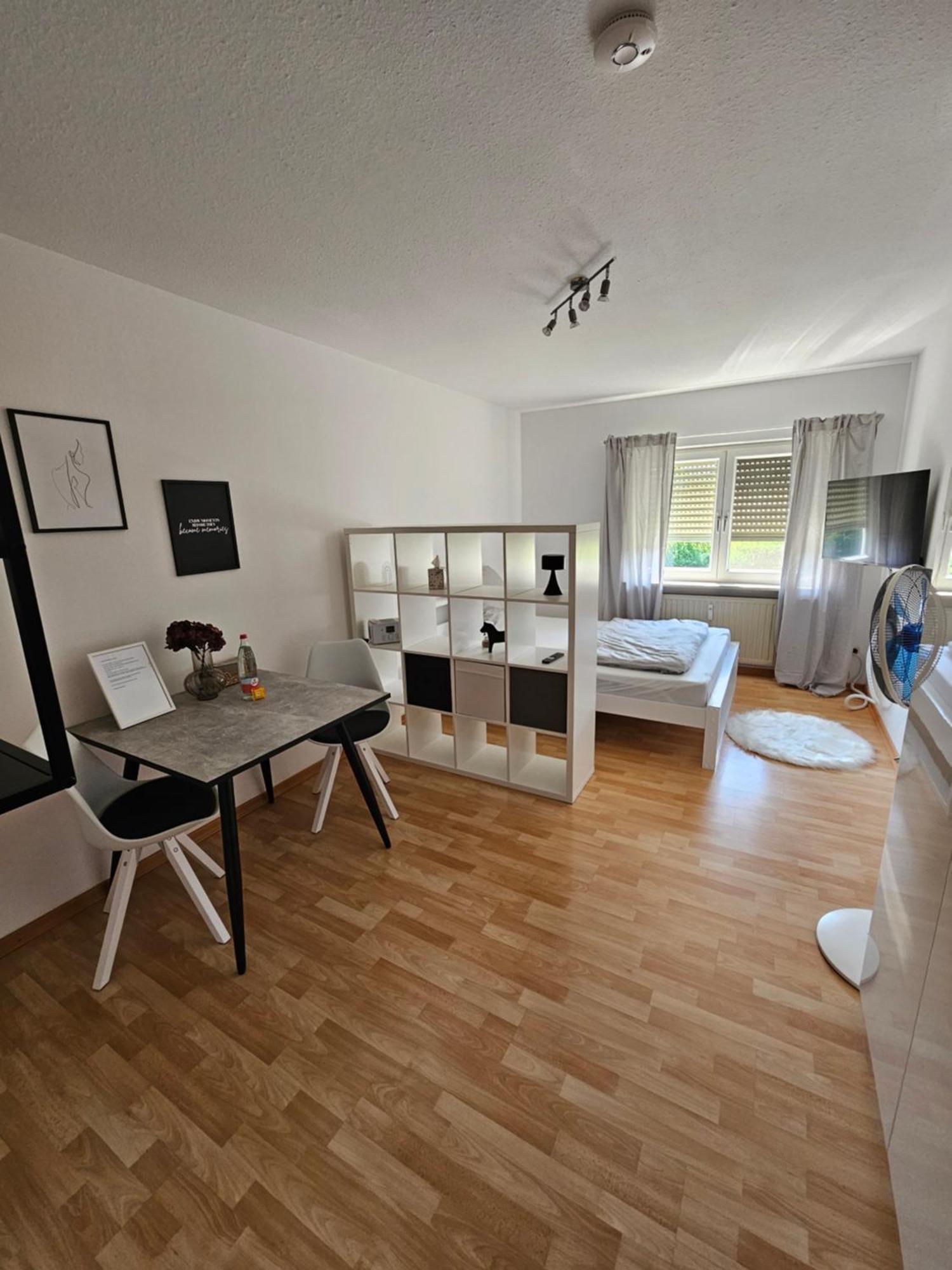 Charmante 1 Zimmerwohnung Mit Stellplatz Würzburg Exterior foto